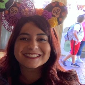 Meet your Posher, Isabel